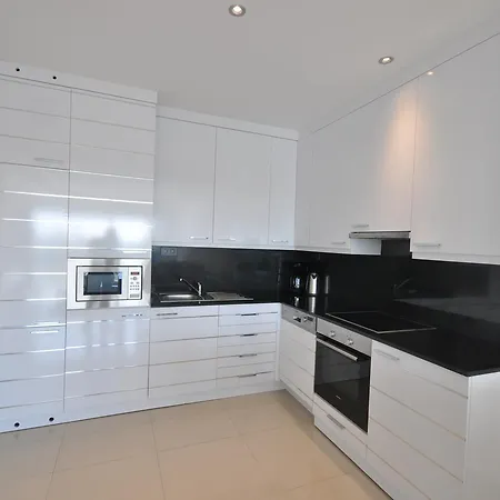 Aqua Diamond Residence