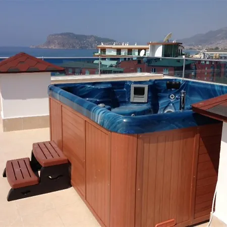 Aqua Diamond Residence